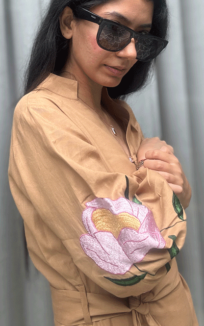 Brown  bloomy cotton  dress.