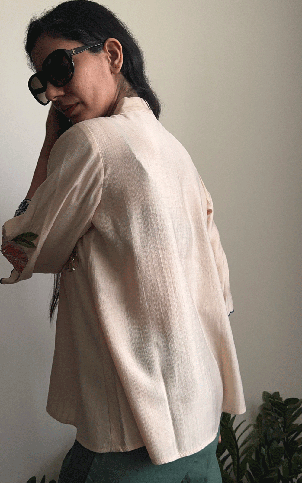 Goldy Scallop Blossom Blouse.