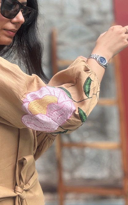 Brown  bloomy cotton  dress.