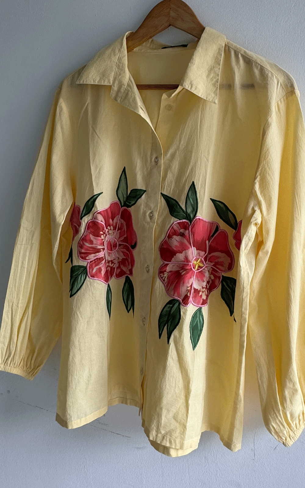 Flora - buttercup shirt